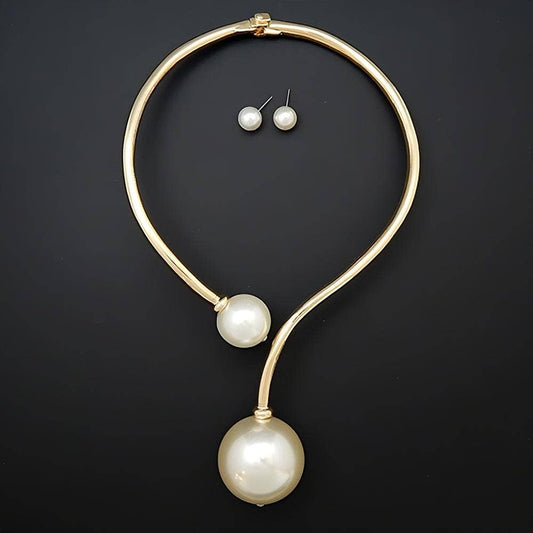 Diacly - Bold Round Pearls Hinge Necklace Set
