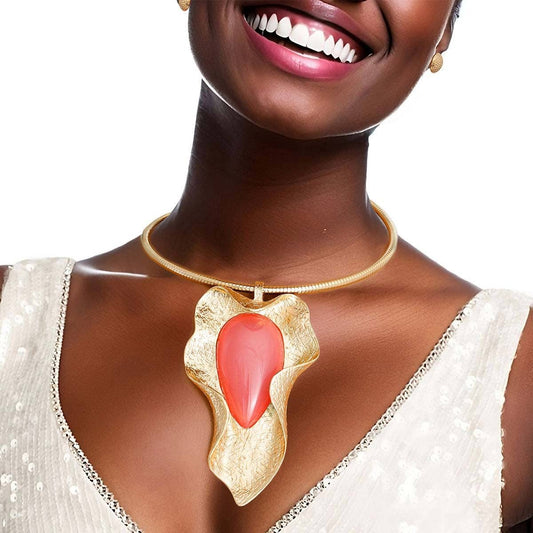 Pendant Curved Leaf Pink Resin Necklace Women: Pink / Gold / 18 inches dr
