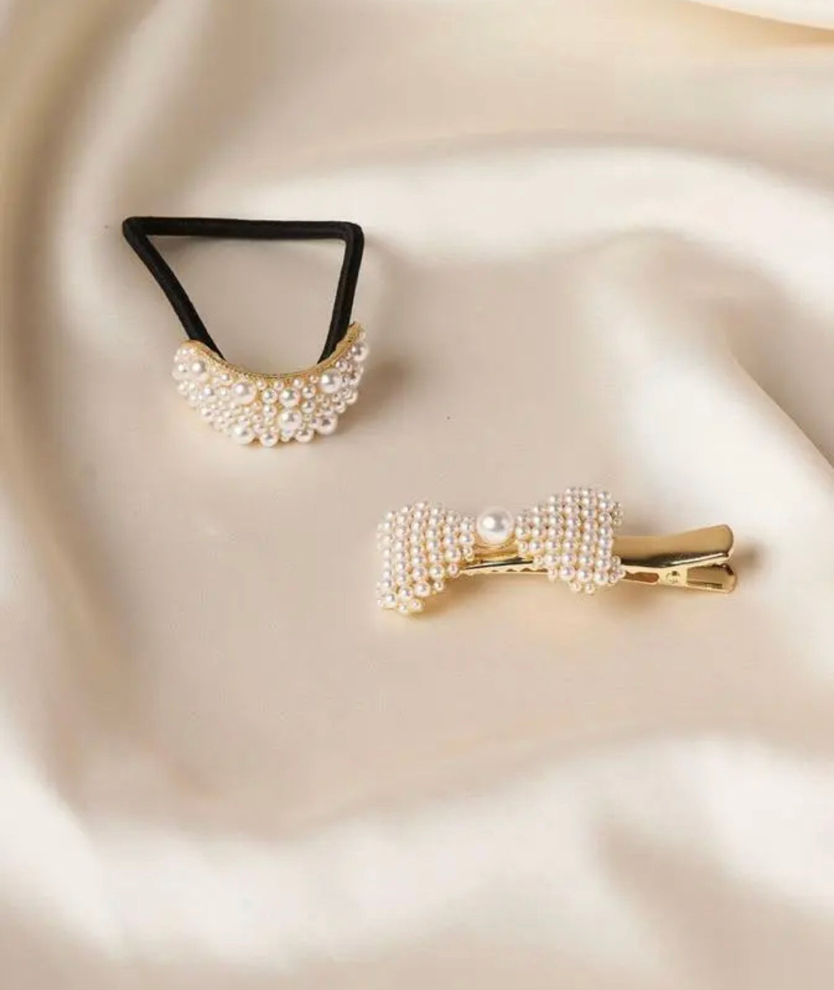 Pearl ponytail tie and hair clip